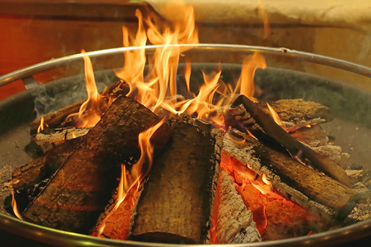 KILN DRIED LOGS FOR FIREPITS