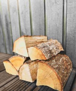 Mixed hardwoods kiln dried logs